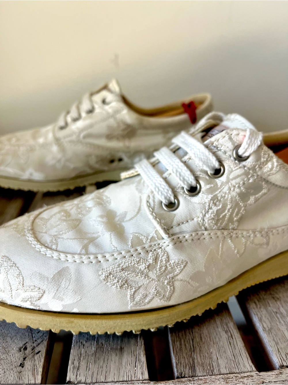 Hogan Interactive Floral Satin Embroidered Sneakers EU 39 US 8 Ivory